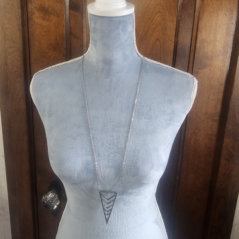 Park Lane Necklace NWOT (retired)